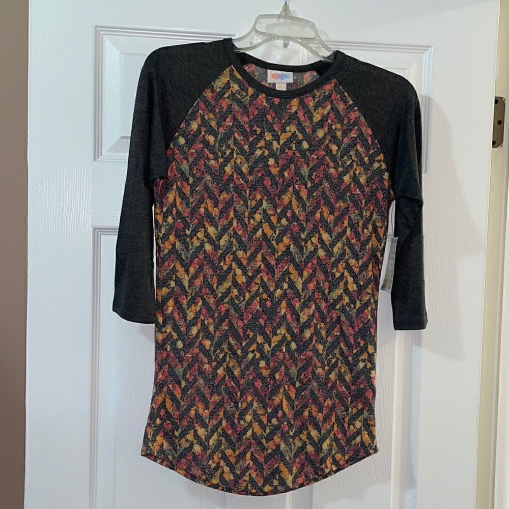 (5/$25) LuLaRoe Floral Chevron Randy 3/4 Raglan Top